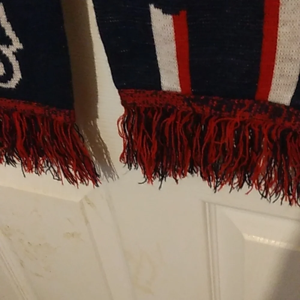 Patriots knit scarf